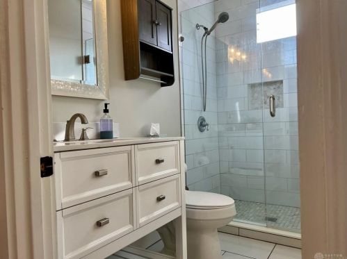 795 Congress Ave, Cincinnati OH  45246-4439 exterior