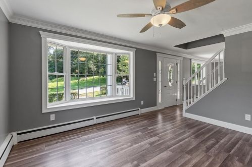 1 James St, Derry NH  03038-4525 exterior