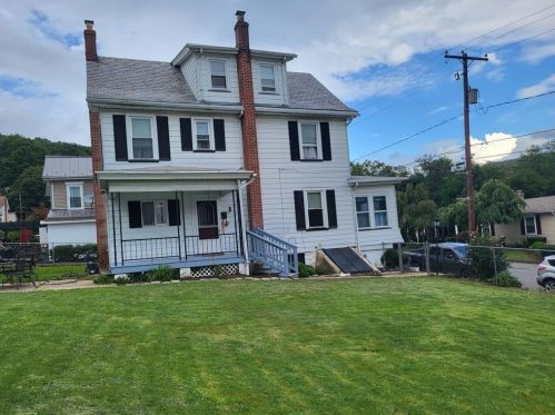609 South St, Jim Thorpe, PA 18229-2416