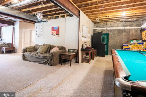 240 O St, Purcellville VA  20132-3002 exterior