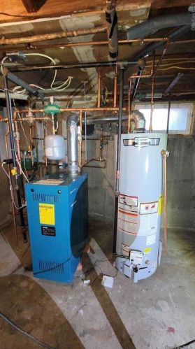 15 Mont Ave, Huntington Station NY 11746-6835 exterior