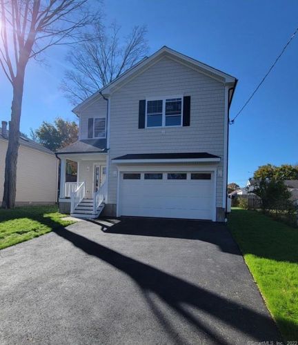 64 William St, Milford, CT 06461-3040