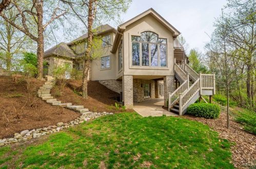 5009 Old Orchard Ln, Gibsonia, PA 15044-6077