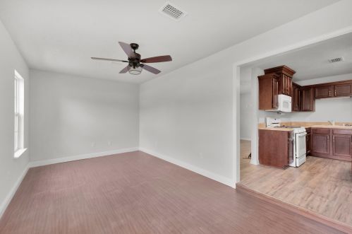6407 Magnolia St, Milton FL  32570-3684 exterior
