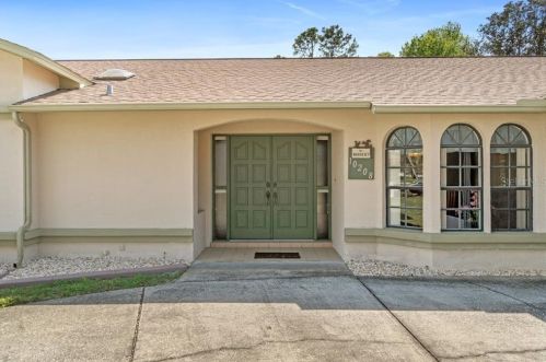 10208 Hoover St, Brooksville FL  34608-7137 exterior