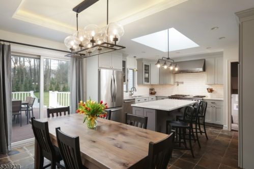 1364 Graymill Dr, Scotch Plains NJ  07076-4725 exterior