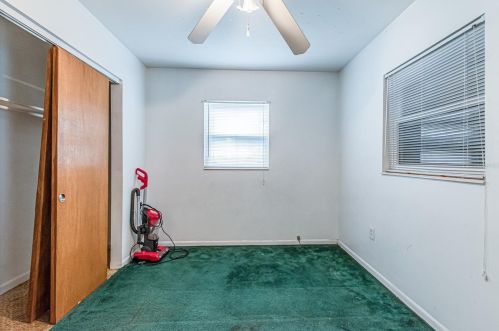 5995 59th Way, Saint Petersburg FL  33709-1833 exterior