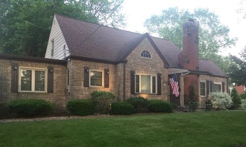 25 Grandview Ave, Hubbard, OH 44425-2050