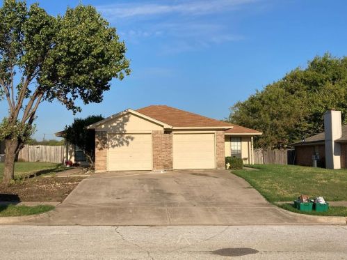 808 White Rock St, Fort Worth, TX 76179-3424