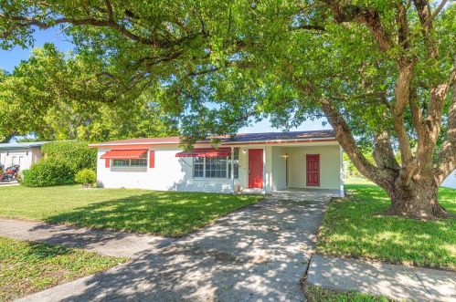668 Ponce De Leon Ave, Cocoa, FL 32927-5011