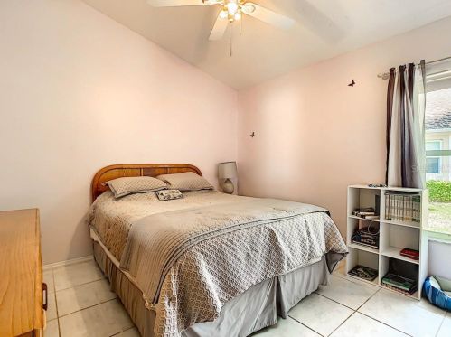 4784 Ridgemoor Cir, Palm Harbor FL  34685-3149 exterior