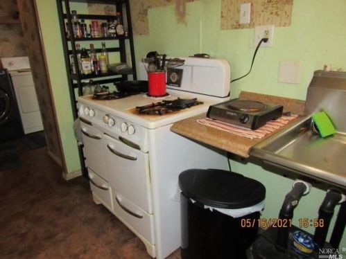 4245 Blackhawk Dr, Willits CA  95490-8776 exterior