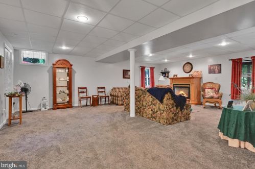 826 Pinewood Dr, Primrose PA 17901-9544 exterior