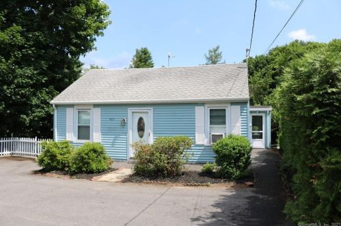 423 Harland Rd, Norwich CT  06360-1954 exterior