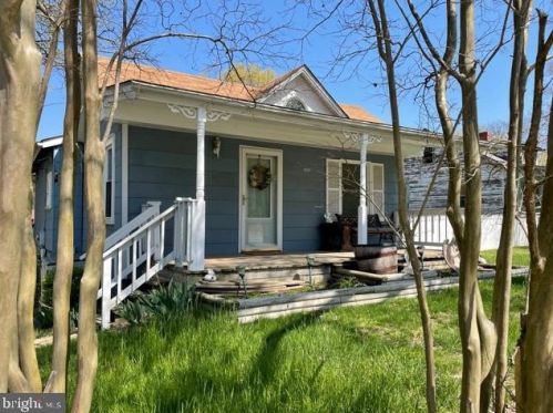 14473 Dahlgren Rd, Owens, VA 22485-5522