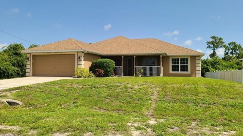 3004 12th St, Lehigh Acres, FL 33971-5454