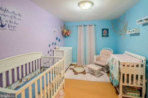 5624 Reardon Ln, Woodbridge VA  22193-3756 exterior