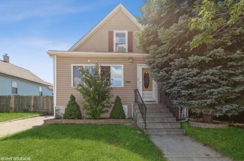 830 Summer St, Hammond, IN 46320-2136