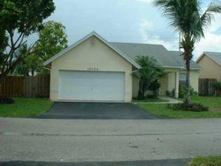 13532 116th Ct, Miami, FL 33176-8326
