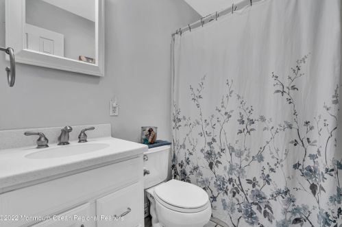 10 Trinity Pl, Jackson Twp NJ  08527-1822 exterior