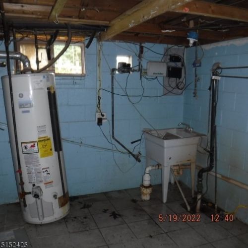 108 Bridge St, Manville NJ  08835-2328 exterior