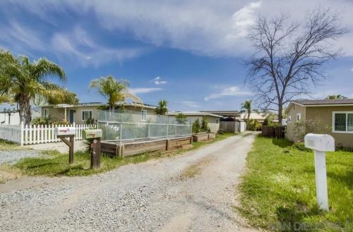 1247 Flamingo Ave, El Cajon CA  92021-3325 exterior