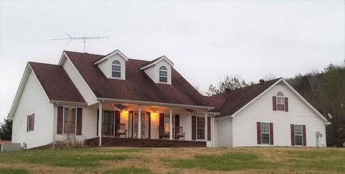 7528 Nashville Hwy, Dowelltown, TN 37059-1748