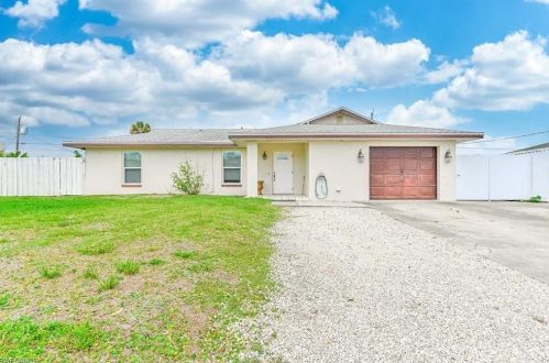 5381 21st Pl, Naples, FL 34116-6817