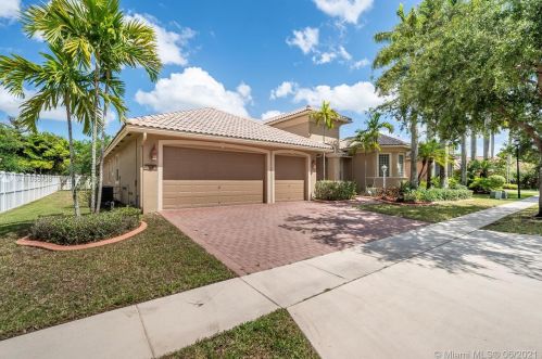 1213 137th Ter, Hollywood, FL 33028-2334