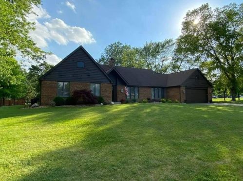 9394 Olcott Ave, Dyer IN  46373-9234 exterior