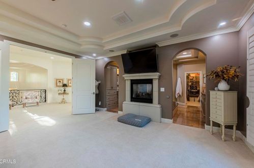 840 Fairway Dr, Bakersfield CA 93309-2416 exterior