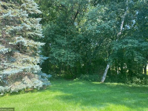 518 Brook Ln, Saint Cloud MN  56301-9605 exterior