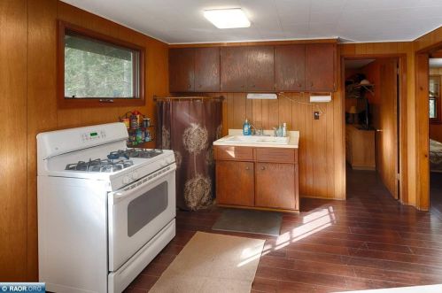 2452 Retreat Lodge Rd, Cook MN 55723-8717 exterior