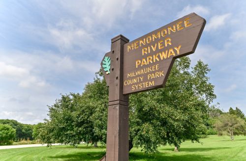 4454 Glenway St, Milwaukee, WI 53225-4449