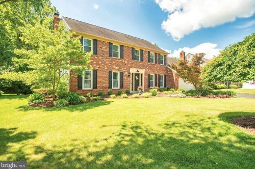 108 Parrish Ln, Wilmington, DE 19810-3456