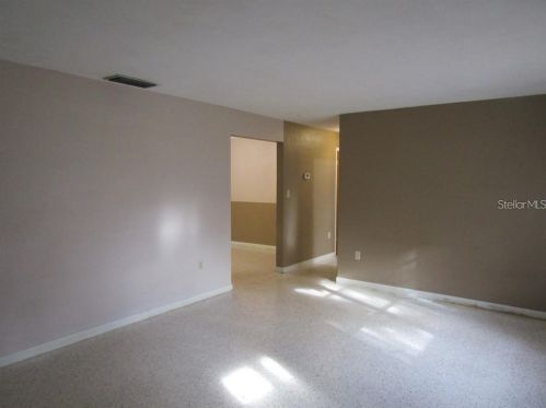 37039 Pine Meadows Ln, Umatilla FL  32784-8350 exterior