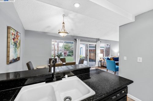 1553 Buttercup Ct, Livermore CA  94551-6718 exterior