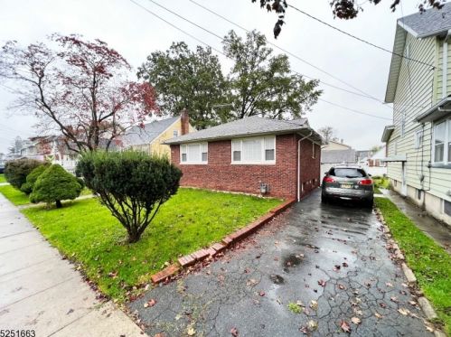 144 Grant Ave, Roselle Park, NJ 07204-2027