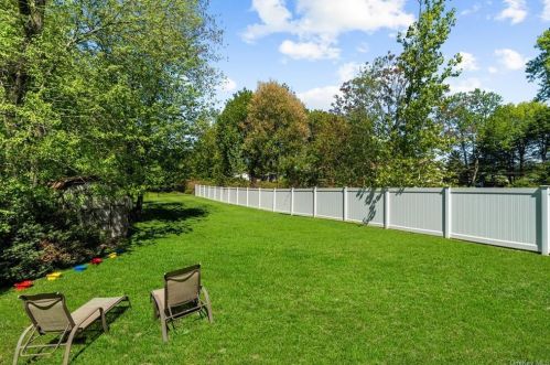 35 Green Ave, Valley Cottage NY  10989-1952 exterior