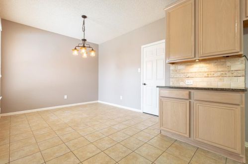 1519 Rustic Timbers Ln, Lewisville TX  75028-1432 exterior