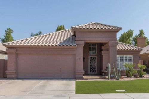 1349 Malibu Ln, Gilbert, AZ 85234-8522