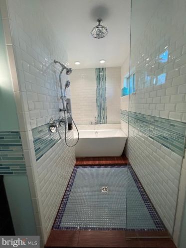 104 Ridgewood Dr, Camp Hill, PA 17011-1627