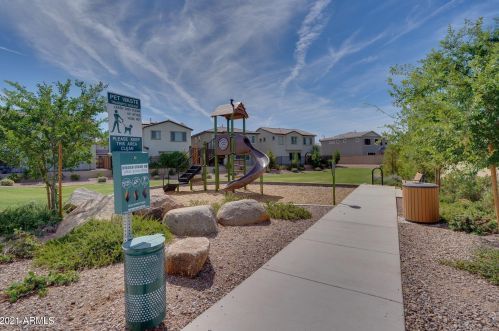 4716 Tremaine Ave, Gilbert AZ  85234 exterior