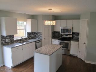 7392 Overland Park Blvd, Jacksonville FL  32244-4249 exterior