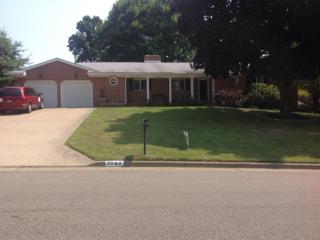 2040 Ridgecrest Dr, Massillon, OH 44646-2123