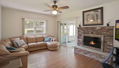 412 Valley Way, Bricktown NJ  08723-4914 exterior