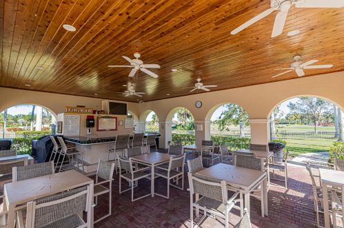 426 Springview Loop, Fort Pierce FL  34986-2663 exterior