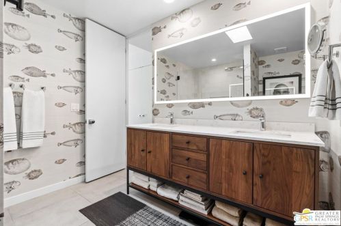 320 Desert Lakes Dr, Palm Springs CA  92264-5514 exterior
