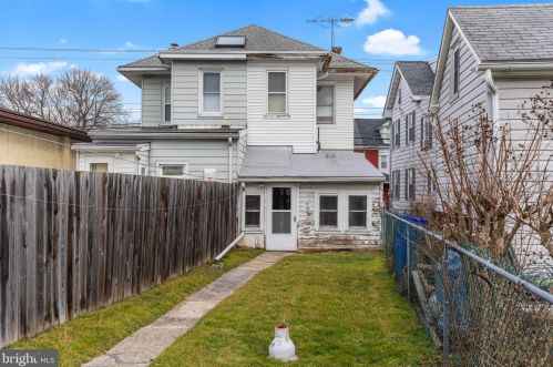 1210 Philadelphia Ave, Gilbertsville PA  19525-9573 exterior