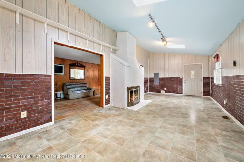 1011 1st Ave, Belmar NJ  07719-3301 exterior